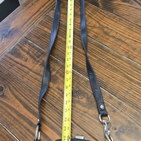 B Makowsky Leather Crossbody - Picture 7 of 8